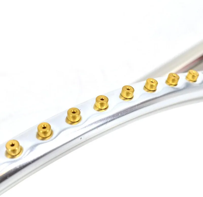 AW61385 Oscillerende Zwenksproeier - 17 Messing Nozzles - Regelbaar Bereik - Aluminium Arm - Voor Rechthoekige Gazons - 5903678601539 by AWTOOLS – product image