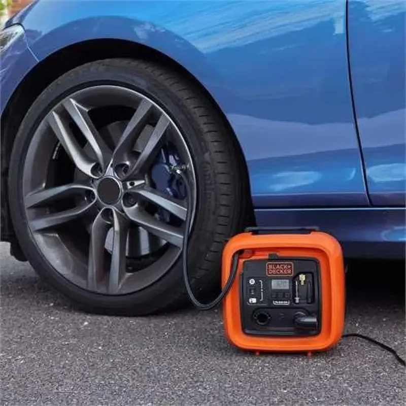 160 PSI / 11 Bar compressor 12V - ASI400-XJ van Black+Decker, Zwart – productafbeelding 2 van 3