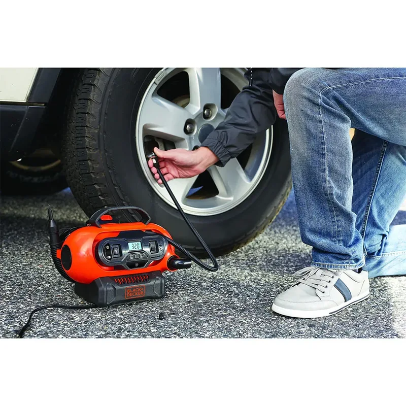 160 PSI compressor ACDC 18V zonder accu - BDCINF18N-QS van Black+Decker, Zwart, Oranje – productafbeelding 3 van 6