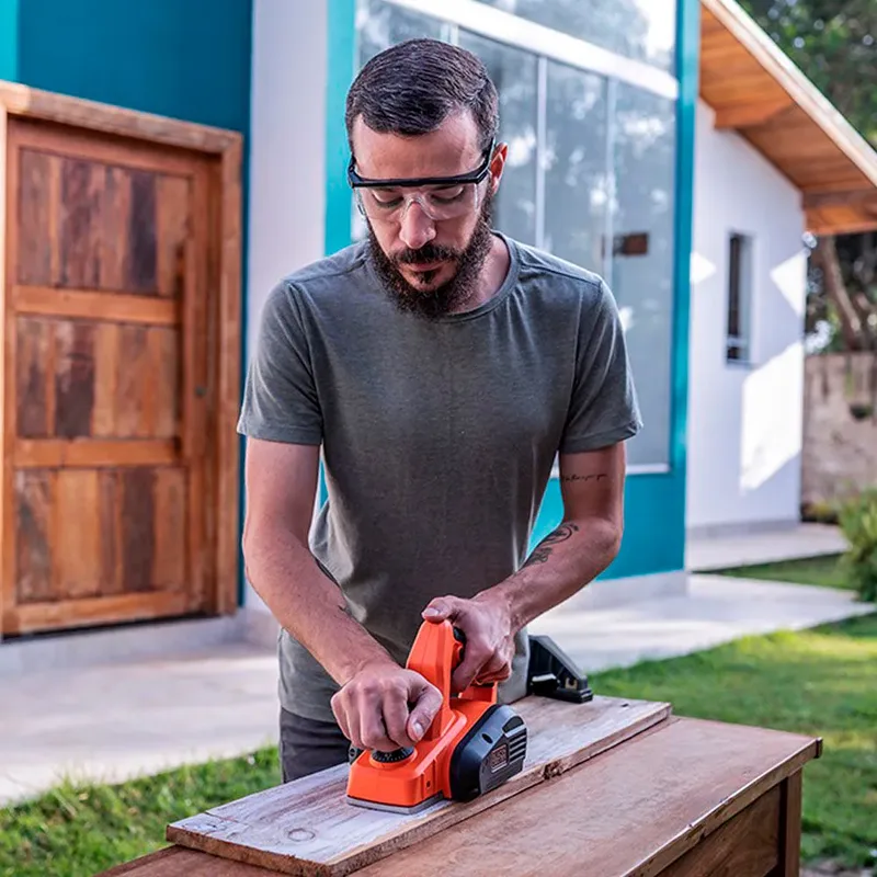 Elektrohobel 710w van Black+Decker – productafbeelding 4 van 6