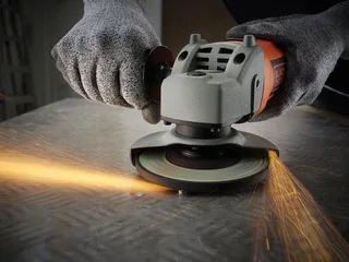 Haakse slijper 750W BEG110A3 Kit Met slijpschijven fra Black+Decker – produktbillede 8 af 8