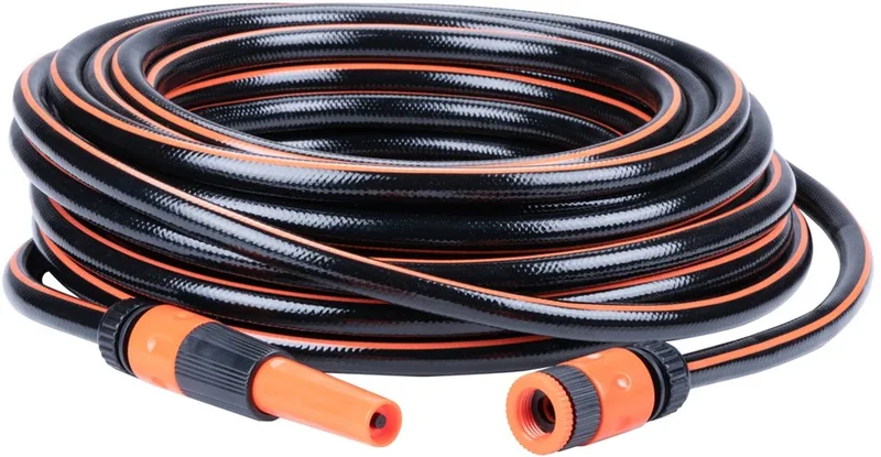 Tuinslang met Koppelingen - Tuinslang Koppelingen Set 5 Stuks - 20 Meter - Max. 6Bar - PVC - Zwart/Oranje von Black+Decker – Produktbild