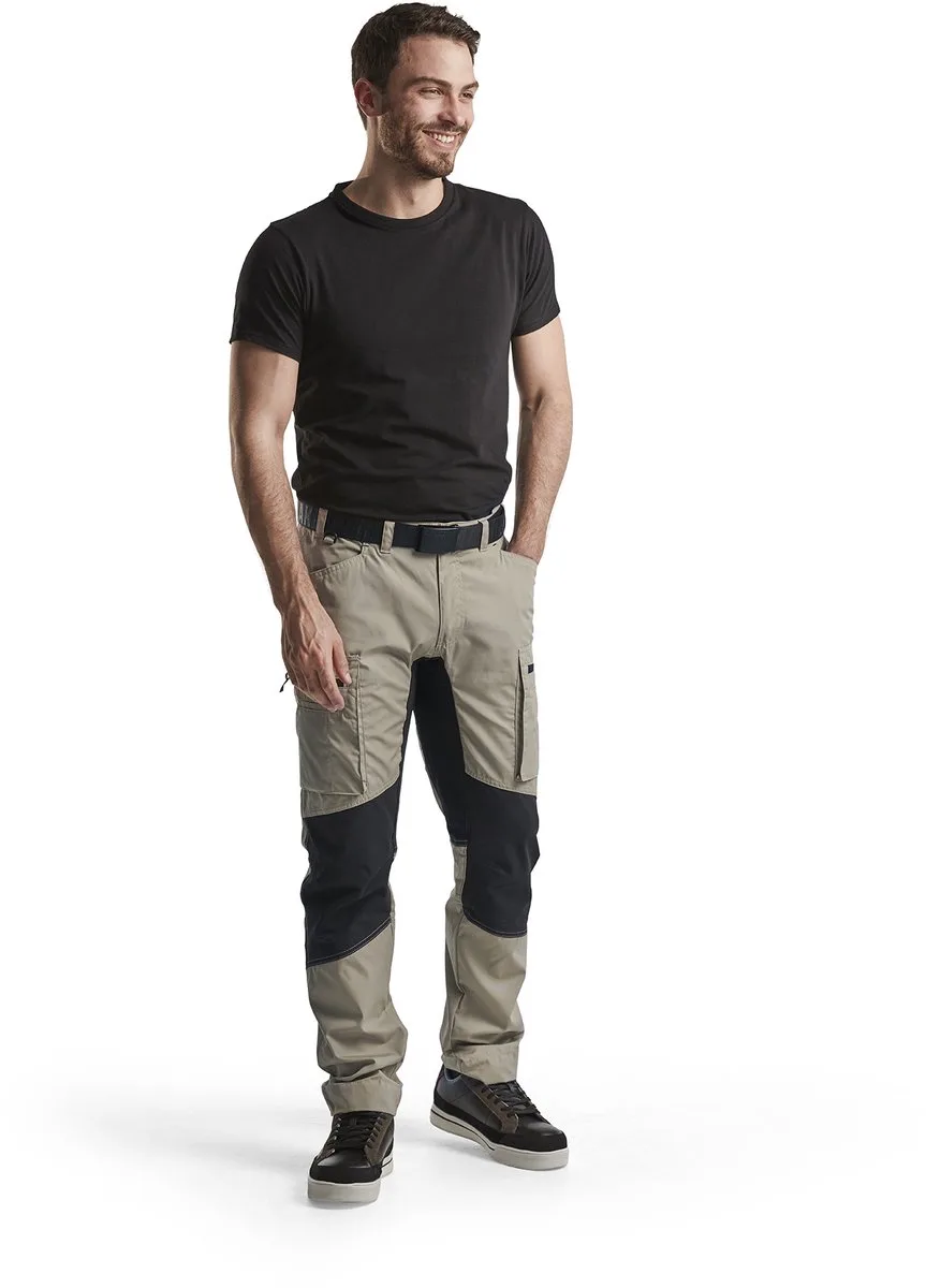 Service werkbroek met stretch 1459-1845 - Stone/Zwart von Blåkläder, Stone, Schwarz, D84 – Produktbild