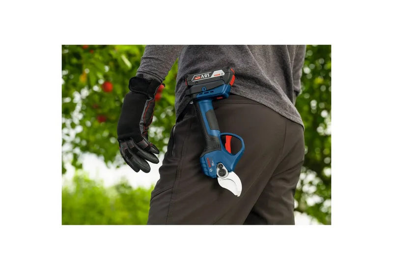 GGP 18V-32 Accu snoeischaar 18V Basic Body - 06008D8200 van Bosch Professional – productafbeelding 3 van 5