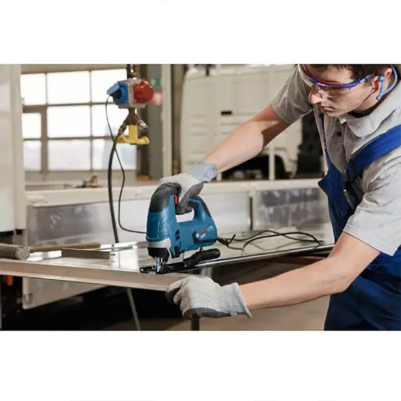 Decoupeerzaagmachine GST 90 BE (1 x zaagblad, afzuigset, antisplinterplaatje, inbusstiftsleutel SW 5) van Bosch Professional – productafbeelding 3 van 5