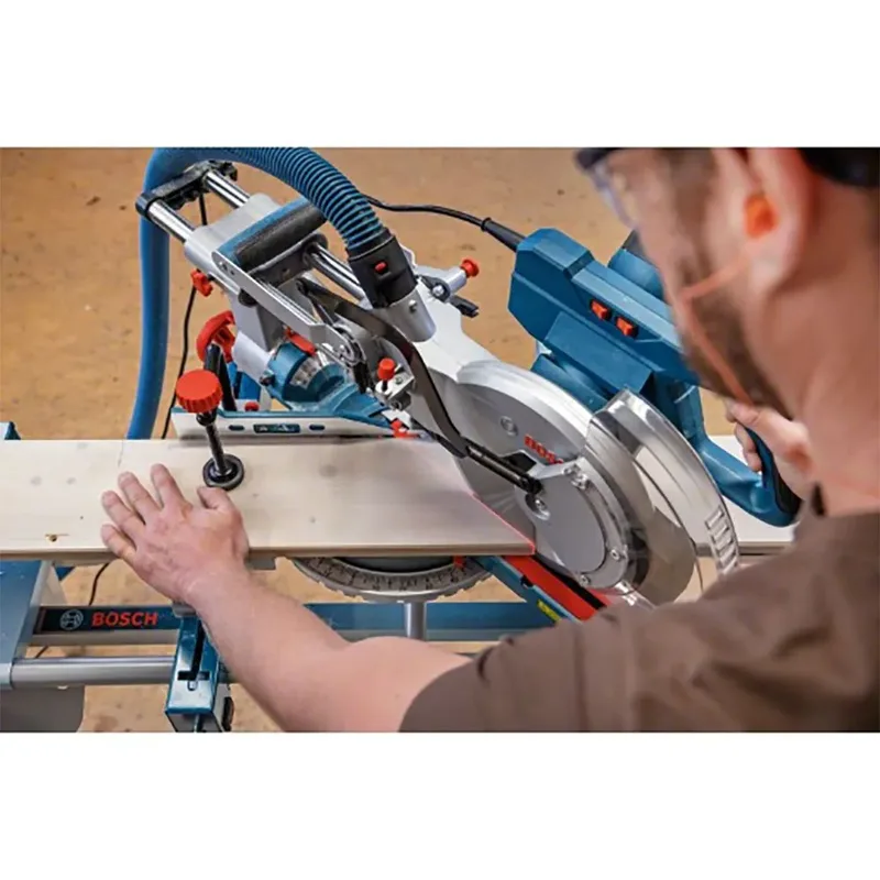 GCM 305-254 D Afkortzaag - 1500 Watt - inclusief Zaagblad standaard voor hout, 2x steun, stofzak, klem van Bosch Professional – productafbeelding 6 van 6