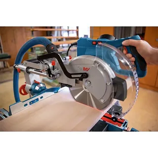 GCM 305-254 D Afkortzaag - 1500 Watt - inclusief Zaagblad standaard voor hout, 2x steun, stofzak, klem van Bosch Professional – productafbeelding 5 van 6
