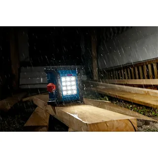GLI18V-1500 Akku-LED-Arbeitsleuchte 1.500 lm 06014A8000 de Bosch Professional – image du produit 4 sur 6