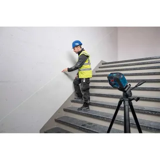 GLL 20-22 G - Lijnlaser - (4x batterij 1,5V LR6 (AA), laserrichtbord, houder LB10, statief BT 150, alkalinebatterij-adapter, tas) van Bosch Professional – productafbeelding 4 van 6