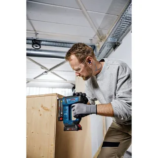 GNH 18V-35 Accu pin tacker 23Ga 18V Basic Body in L-Boxx - 0601482701 van Bosch Professional – productafbeelding 4 van 5