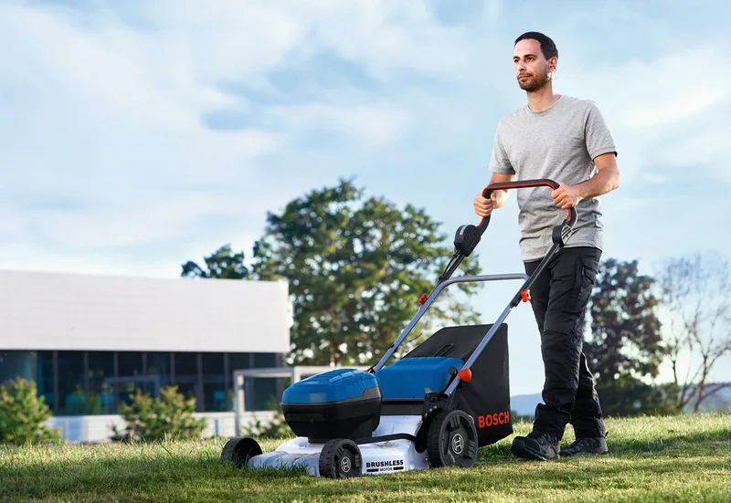 GRA 18V2-46 - Accu Grasmaaier - Exclusief Accu en Lader - Inclusief opvangzak 60L - Mulchaccessoire van Bosch Professional – productafbeelding 3 van 5