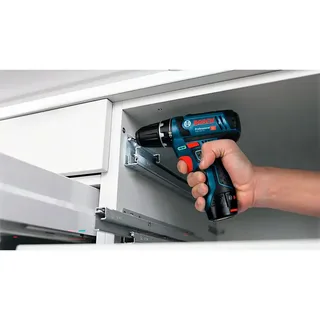 GSR 12V-15 Schroefmachine - Met 2x 12V accu's en lader - Incl. koffer en bitset van Bosch Professional – productafbeelding 2 van 2