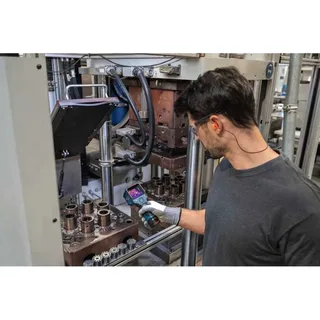 GTC 12V-450-13 - Warmtebeeldcamera - Inclusief 12V Accu - Lader - L-Boxx fra Bosch Professional, Kleurloos – produktbillede 5 af 6