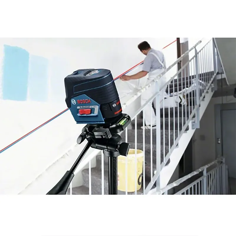 Lijnlaser GCL 2-50 C (RM2 + etui + 4 AA batterijen + richtplaat) de Bosch Professional, Bleu – image du produit 4 sur 5