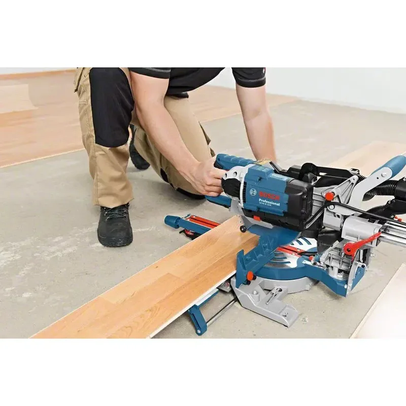Stationaire machine GCM 8 SDE (Cirkelzaagblad 216 x 30 mm, klem) de Bosch Professional – image du produit 4 sur 4