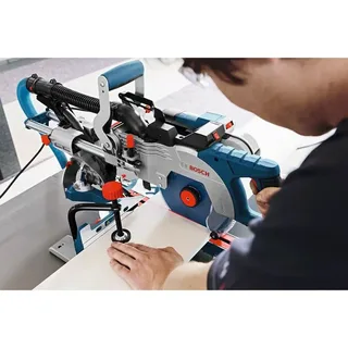 Stationaire machine GCM 8 SDE (Cirkelzaagblad 216 x 30 mm, klem) de Bosch Professional – image du produit 2 sur 4