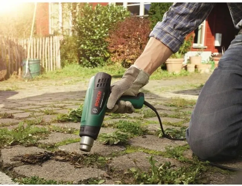 06032A6102 UniversalHeat 600 Heteluchtpistool 1.800 W Incl. accessoires de Bosch – image du produit