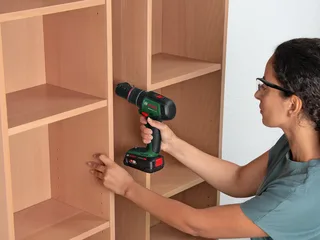 AdvancedImpact 18V-80 QuickSnap - Accuklopboorschroevendraaier - Inclusief Magnetische schroefhouder, excenteropzetstuk, haakse opzetstuk, 13 mm boorhouder, schroefbit - 2x 18V Li-Ion (2.5 Ah) accu, 45-min lader by Bosch Home & Garden – product image 2 of 5