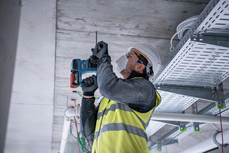 Akku-Kombibohrhammer GBH 18V-22, 18 V, max. 1050 U/min, Bohrhammer mit SDS plus & GDE 18V-12 & 2 x 4 Ah Akku - in L-BOXX 238 van Bosch – productafbeelding 5 van 5