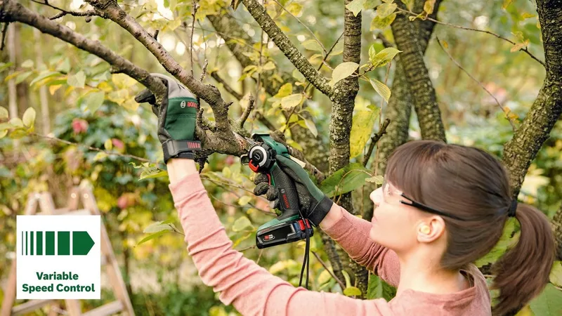 Akku-Säbelsäge AdvancedCut 18, Set, 18 V, 2,5 Ah, inkl. Akku und Ladegerät de Bosch Home & Garden, Vert – image du produit 2 sur 5