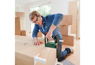 Diy Universaltacker 18v-14 Baretool Elektrische Tacker Zonder Batterij van Bosch, Groen – productafbeelding 2 van 5