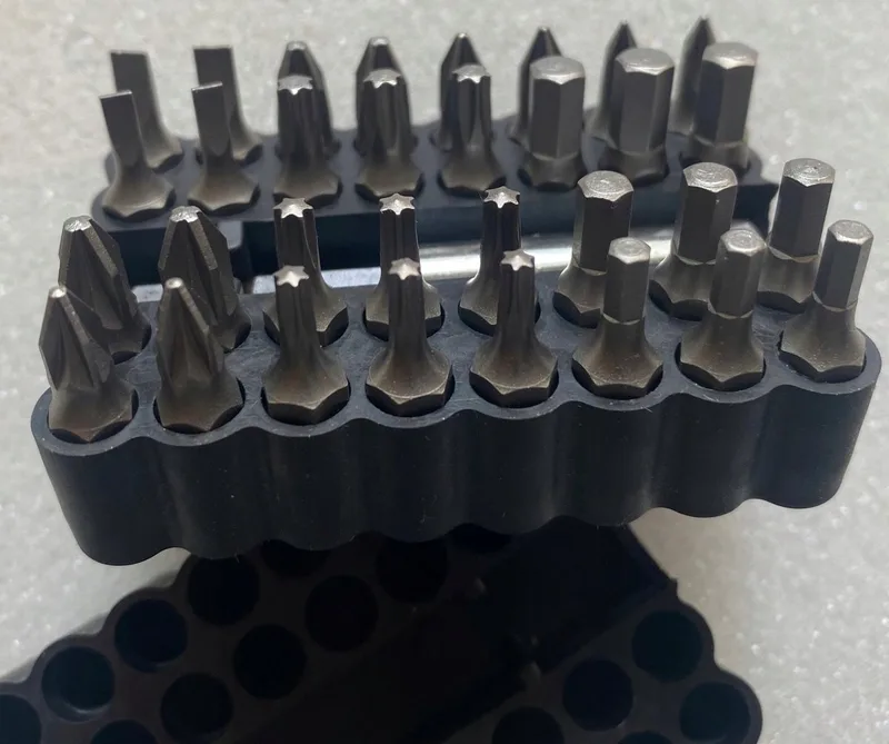 Bitset 33 Delen PH PZ Torx Hex met Magnetische Houder by Bosch – product image