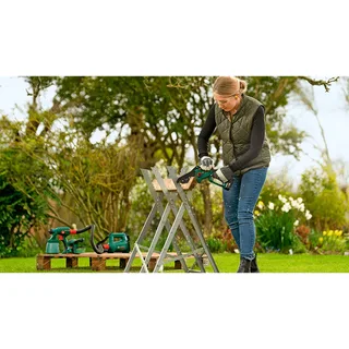 EasyChain 18V-15-7 Kettingzaag - met 18 V accu en lader van Bosch – productafbeelding 4 van 6