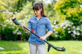 EasyGrassCut 18V-260 accu grastrimmer 2 x PBA 18V 2.0Ah acc... de Bosch Home & Garden – image du produit 4 sur 5