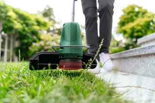 EasyGrassCut 18V-260 accu grastrimmer 2 x PBA 18V 2.0Ah acc... de Bosch Home & Garden – image du produit 5 sur 5