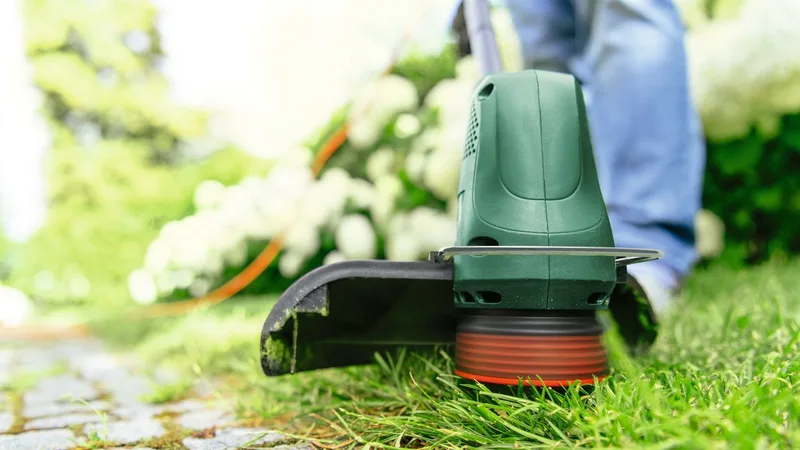 EasyGrassCut 23 - Grastrimmer - op snoer - 230 V - Snijbreedte 23 cm by Bosch – product image 4 of 5