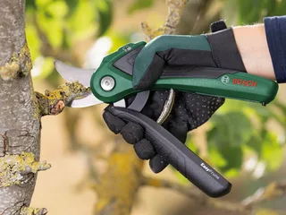 EasyPrune Accu snoeischaar - Met 3.6 V accu en USB lader by Bosch Home & Garden – product image 4 of 5