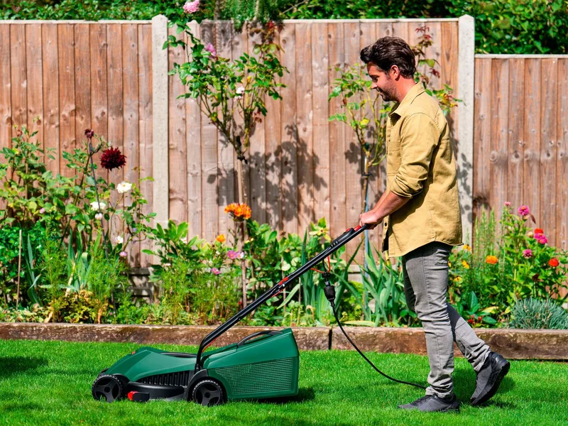 EasyRotak 32-205 – Elektrische grasmaaier – 32 cm – 31 L van Bosch – productafbeelding 4 van 5