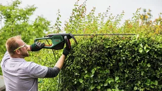 Elektro-Heckenschere AdvancedHedgeCut 70, Im Karton van Bosch – productafbeelding 3 van 4