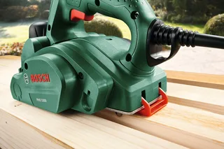 PHO 1500 Schaafmachine - op snoer - 550 W - Tot 1.5 mm spaandiepte de Bosch – image du produit 3 sur 3
