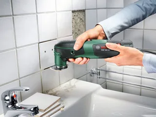 PMF 220 CE Multitool - op snoer - Oscillerend - 220 W - Incl. 9 accessoires en koffer by Bosch Home & Garden – product image 2 of 4