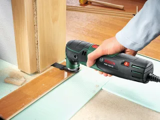 PMF 220 CE Multitool - op snoer - Oscillerend - 220 W - Incl. 9 accessoires en koffer by Bosch Home & Garden – product image 3 of 4