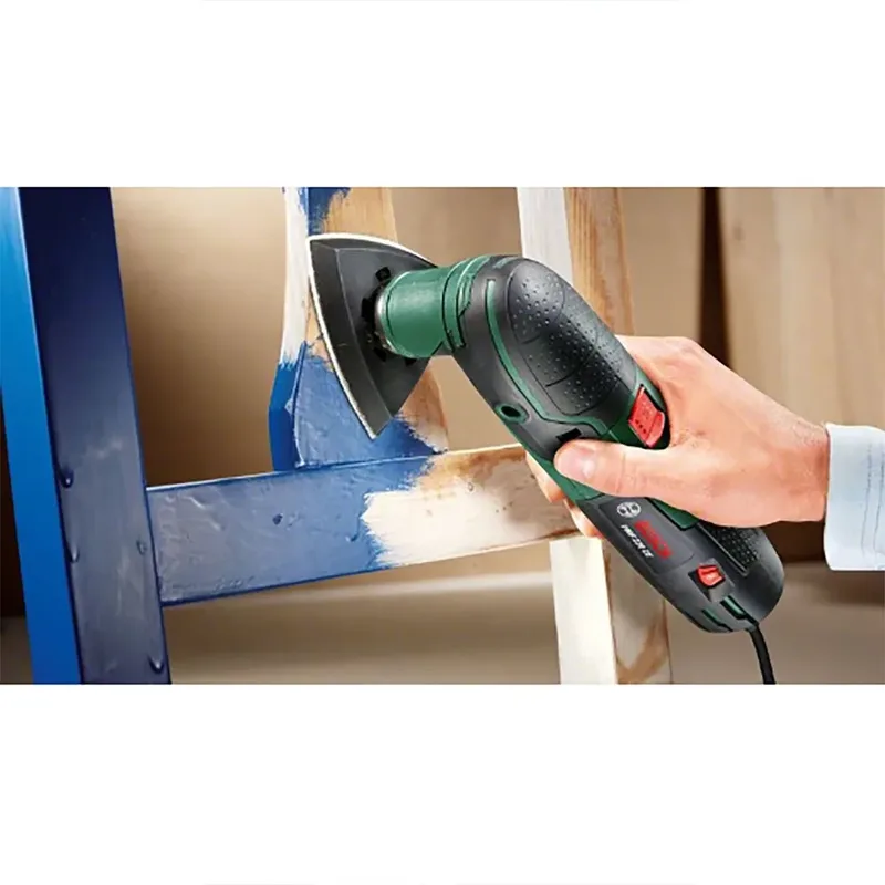 PMF 220 CE Multitool - op snoer - Oscillerend - 220W - Incl. 5 accessoires en koffer by Bosch Home & Garden – product image 3 of 6