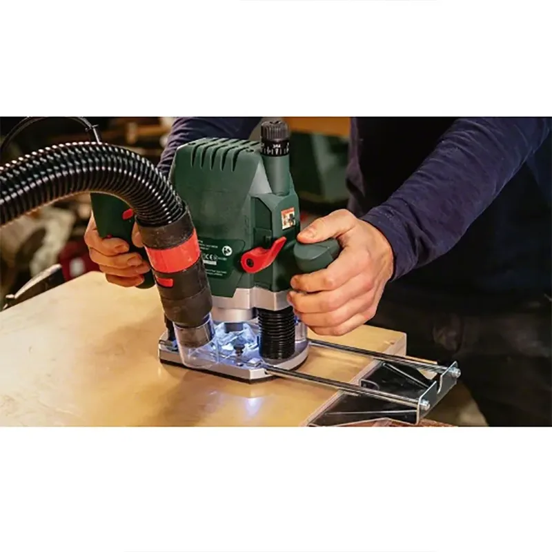 POF 1400 ACE Bovenfrees - op snoer - 650 W van Bosch, Groen – productafbeelding 5 van 5