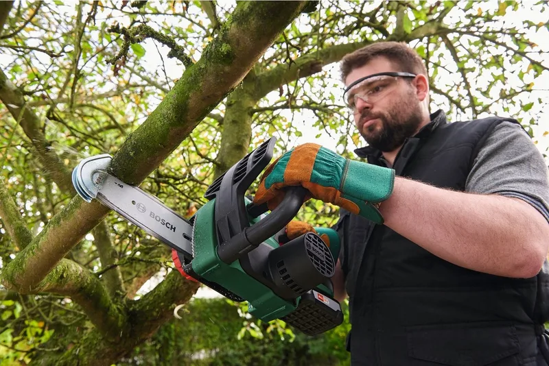 Diy Universalchain 18 Kabellos Astsäge von Bosch Home & Garden – Produktbild 2 von 5