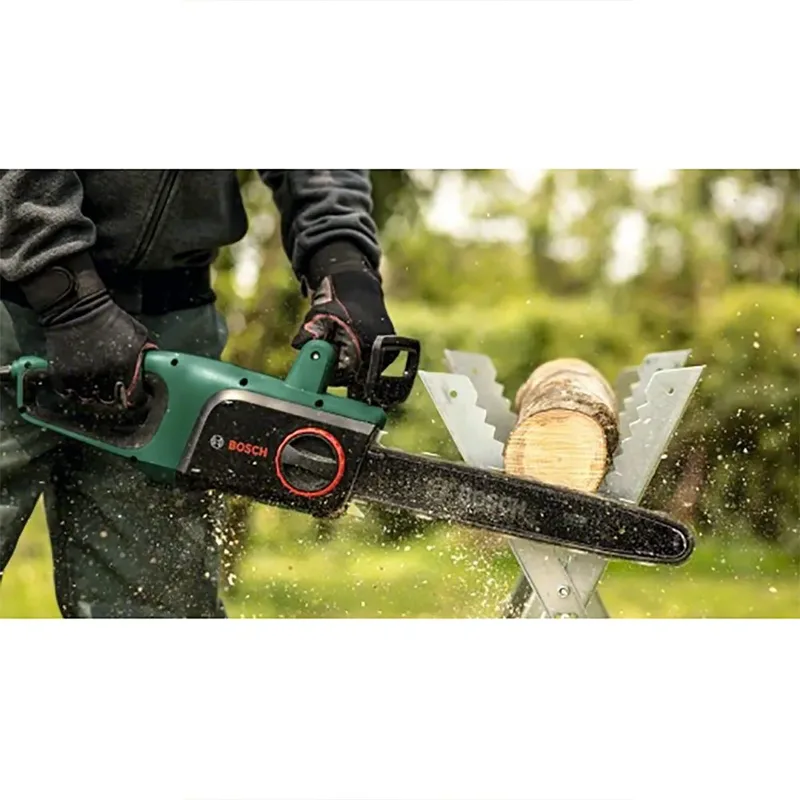 UniversalChain 35 Kettingzaag - 1800W - 350 mm de Bosch – image du produit 2 sur 4