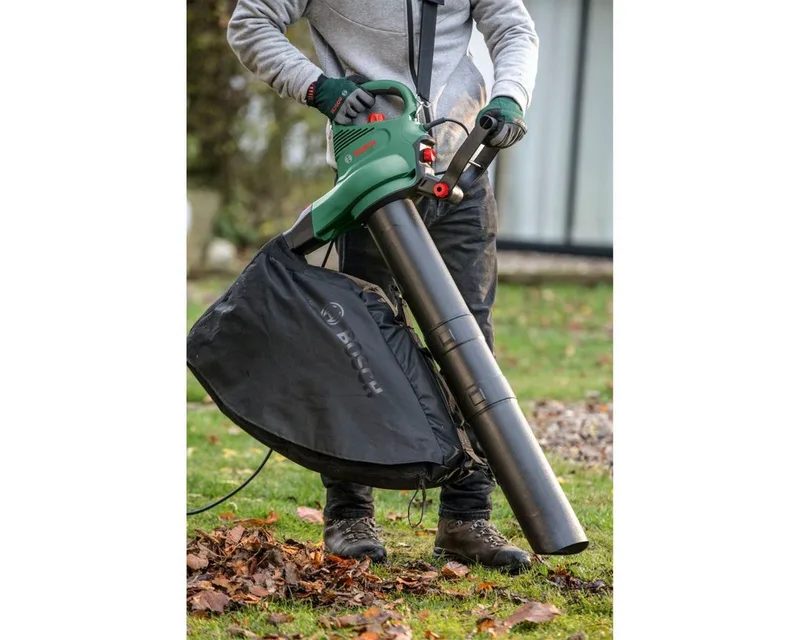 UniversalGardenTidy 3000 Bladblazer - op snoer - 3000 W van Bosch – productafbeelding 3 van 5