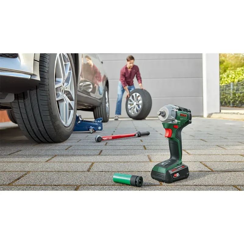 UniversalImpactDrive 18V-350 accu slagschroevendraaier 18 V ( 0603980304 ) 350 Nm borstelloos solo - zonder accu, zonder lader van Bosch – productafbeelding 5 van 6