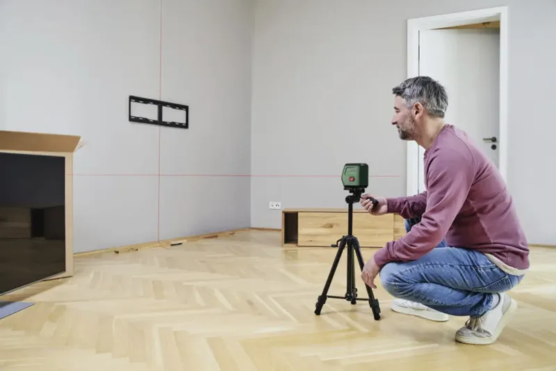 UniversalLevel 2 Kruislijnlaser Reikwijdte (max.): 12 m by Bosch – product image 2 of 2