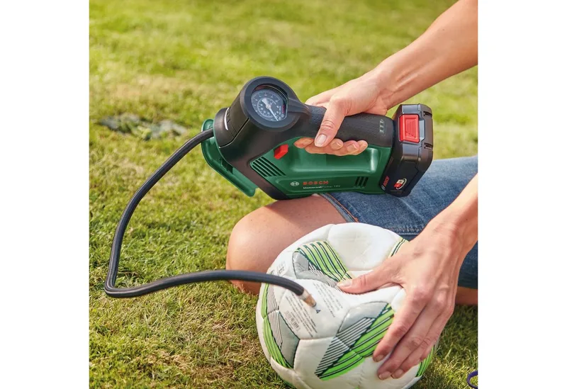 UniversalPump 18V Compressor - Zonder 18 V accu en lader van Bosch, Donkergroen – productafbeelding 2 van 5