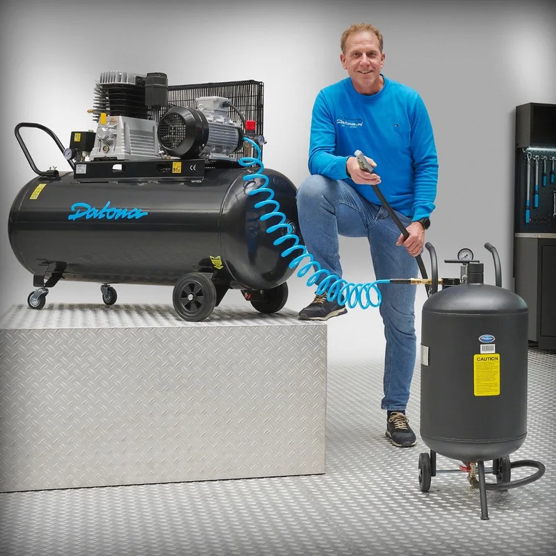 Straalset compleet - compressor (270L/400V) + straalketel en aansluitset van Datona – productafbeelding