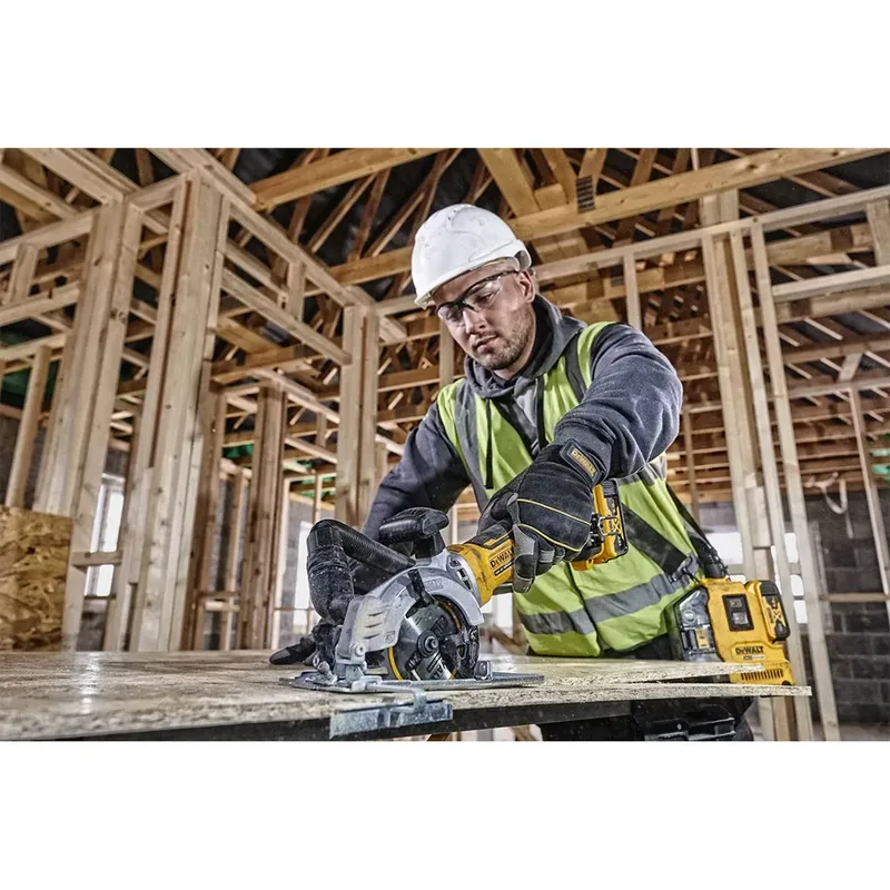 18V XR Serie - Cirkelzaag - 115mm - Brushless Motor - 4500 tpm de DEWALT – image du produit 5 sur 5