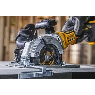 18V XR Serie - Cirkelzaag - 115mm - Brushless Motor - 4500 tpm de DEWALT – image du produit 4 sur 5