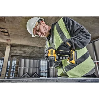 DCD800P2T Serie - Accu Schroevendraaier - 18V - 2x5,0Ah - Borstelloos van DEWALT, Geel, Zwart – productafbeelding 4 van 6