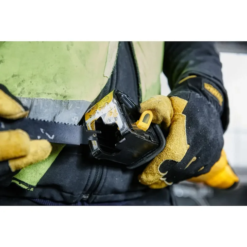 DWE305PK 1100 Watt Reciprozaag by DEWALT – product image 4 of 4