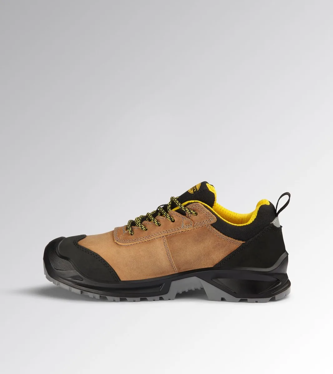 CLASSIC LOW S3S FO SC LG SR DARK BROWN (30050) de Diadora Utility, Donkerbruin, 35 – image du produit